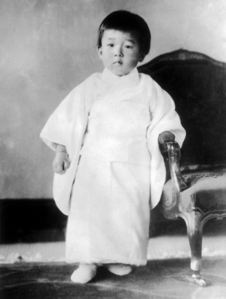 akihito mikros
