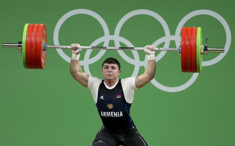 2016 08 10T233139Z 617824910 RIOEC8A1TCQUX RTRMADP 3 OLYMPICS RIO WEIGHTLIFTING M 77KG