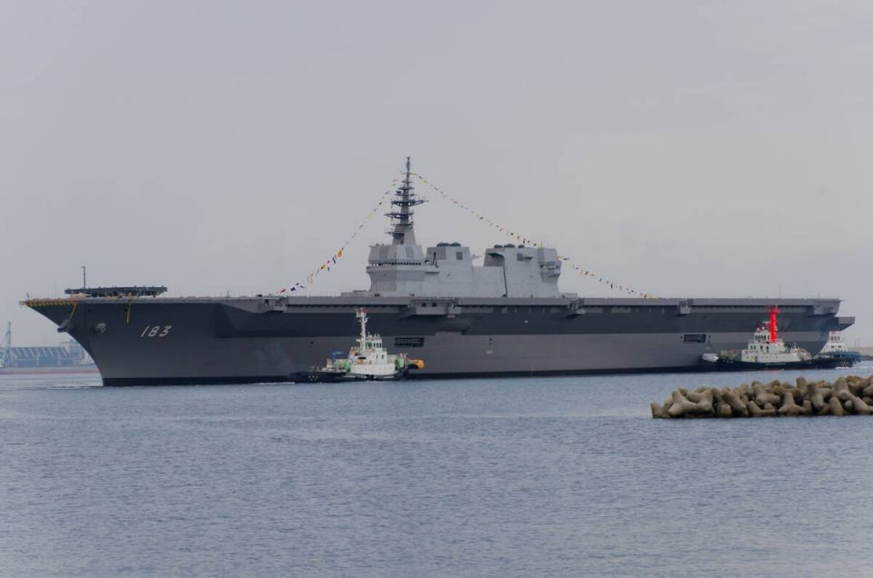 JS Izumo DDH 183 just after her launch