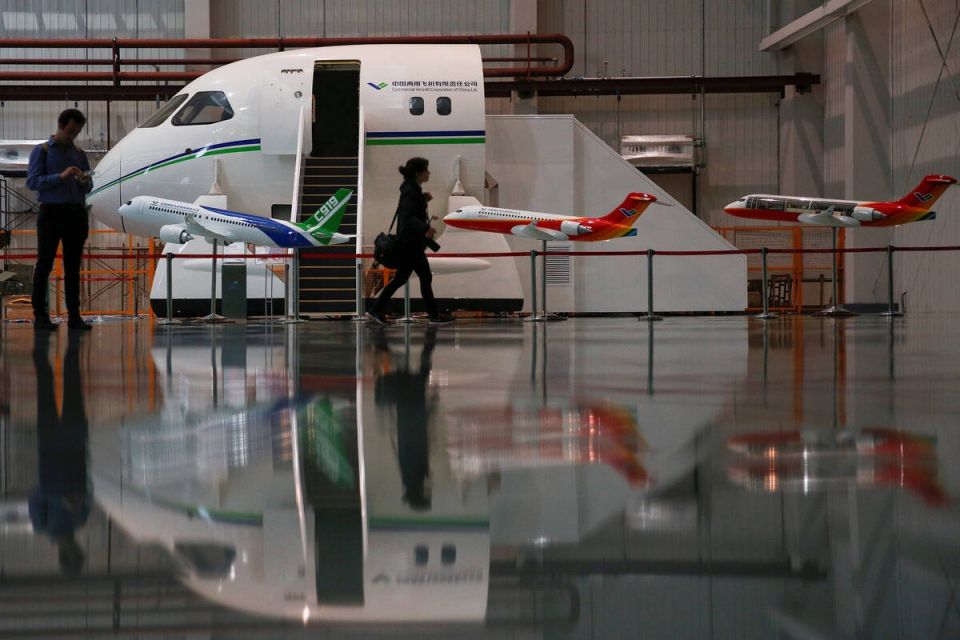 2017 05 05T073506Z 1597668865 RC1C71FBE940 RTRMADP 3 CHINA AVIATION COMAC FLIGHT