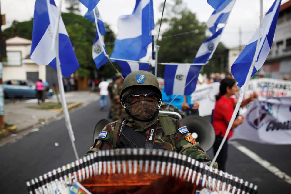 2017 06 01T202028Z 510083337 RC16E3AAA5C0 RTRMADP 3 EL SALVADOR POLITICS copy