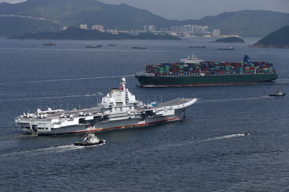 2017 07 07T025815Z 1547891539 RC16C6682B50 RTRMADP 3 CHINA CARRIER HONGKONG