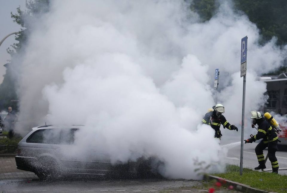 2017-07-07T061412Z 1435210371 UP1ED770HBNHB RTRMADP 3 G20-GERMANY-PROTEST