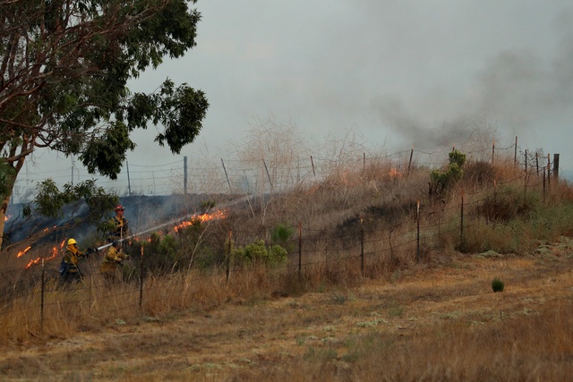 2017 10 10T021529Z 1268842496 RC132A27AE80 RTRMADP 3 CALIFORNIA FIRE ANAHEIM