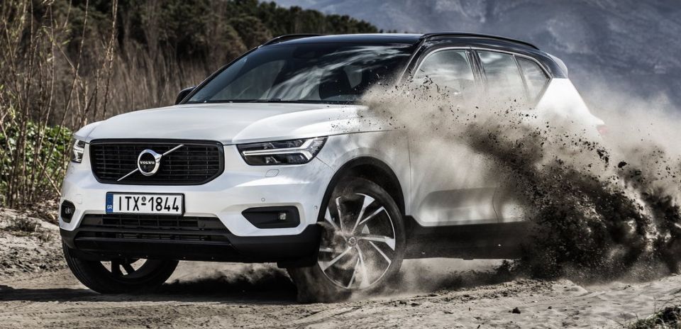 VOLVO XC40 15a