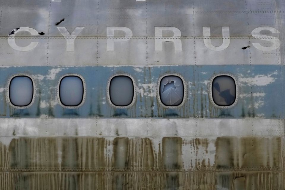 KUPRIAKO EISBOLH CYPRUS AIRWAYS 