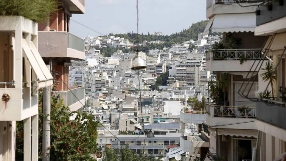 Τα μεγάλα στοιχήματα της κυβέρνησης για το 2025 εντός και εκτός της χώρας Akinita ypologismos axia
