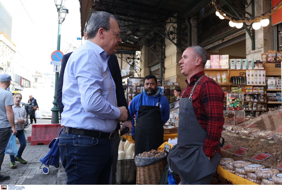 «Πυρά» Φάμελλου σε κυβέρνηση για ακρίβεια: «Έχει μετατρέψει το πασχαλιάτικο τραπέζι σε πολυτέλεια» varvakeios agora sokratis famelos