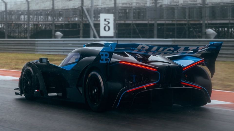 BUGATTI-BOLIDE-(2).jpg