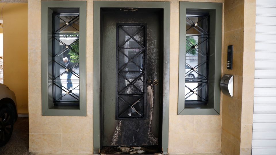 PETRALONA, BOMBA, EKRIKTIKOS 