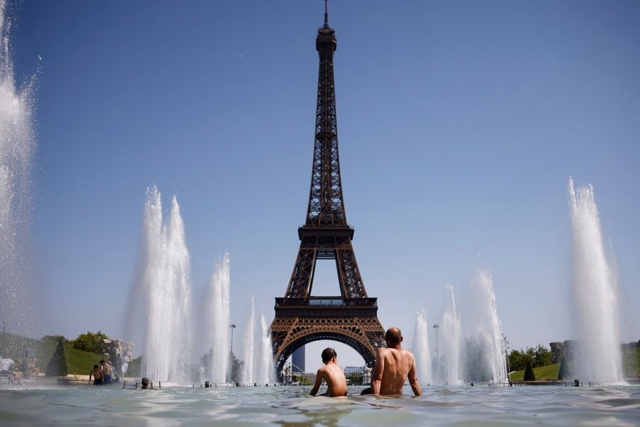 Heatwave, EIFFEL TOWER, AIFEL PIRGOS, PARISI, KAUSONAS, ZESTIS