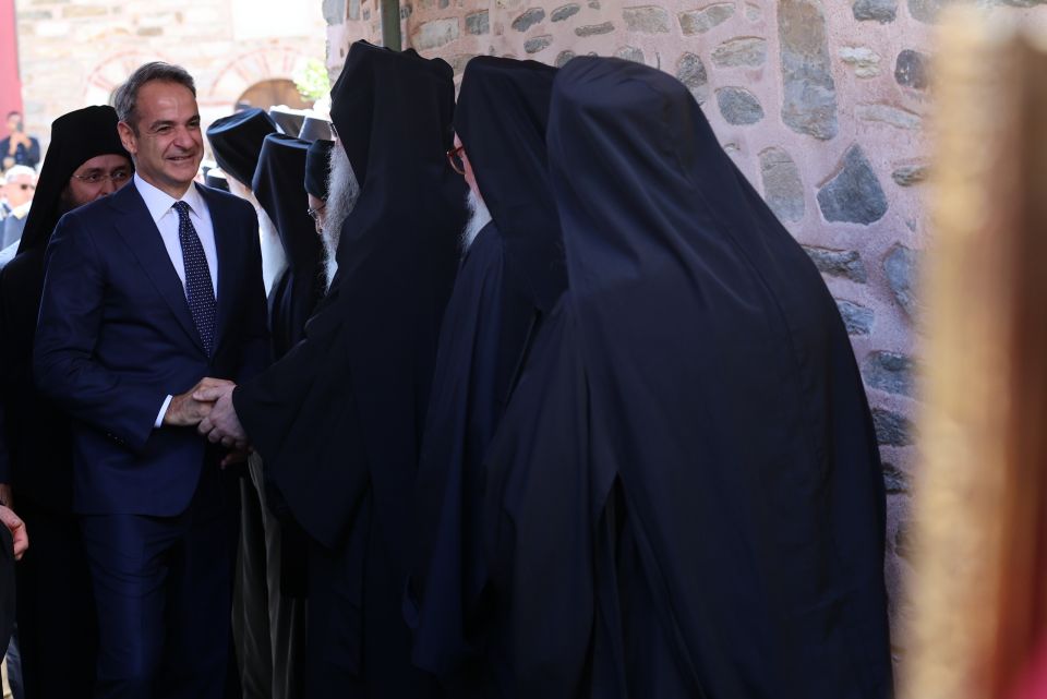 [378986] ΕΠΙΣΚΕΨΗ ΤΟΥ ΠΡΩΘΥΠΟΥΡΓΟΥ ΚΥΡΙΑΚΟΥ ΜΗΤΣΟΤΑΚΗ ΣΤΟ ΑΓΙΟ ΟΡΟΣ (ΡΑΦΑΗΛ ΓΕΩΡΓΙΑΔΗΣ/EUROKINISSI)