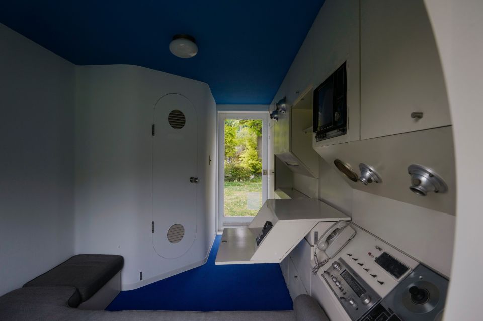 Japan Capsule Building