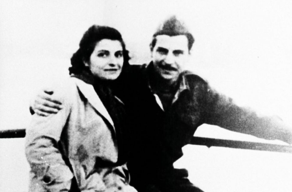 Mikis Theodorakis stratiotis 1951