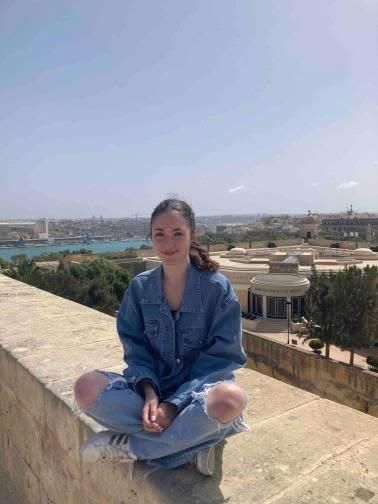 konstantina mantzorou neoi mme