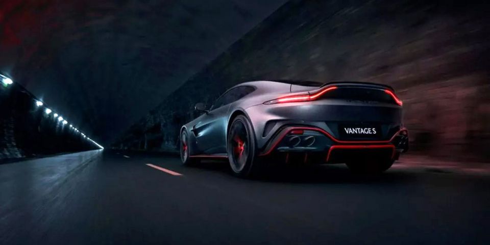 aston-martin-vantage-s-3.jpg