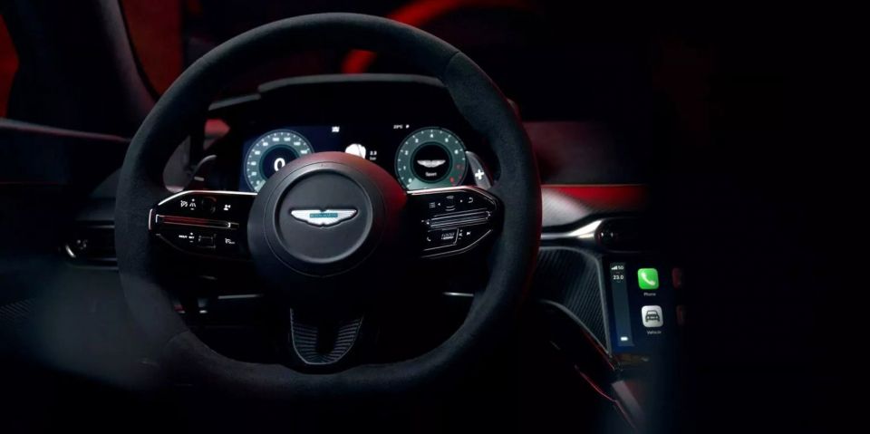 aston-martin-vantage-s-9.jpg