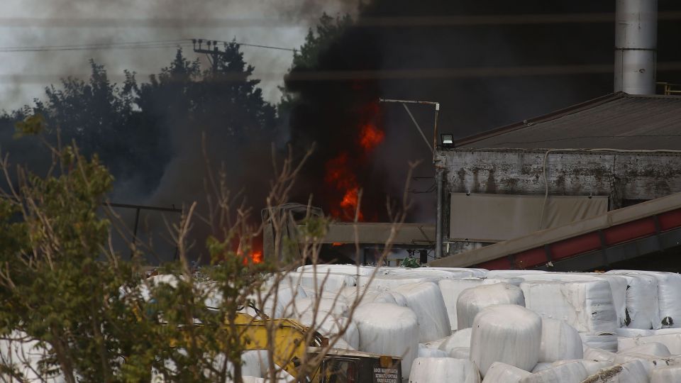 fotia etaireia anakiklosis sindos pyrosvestiki