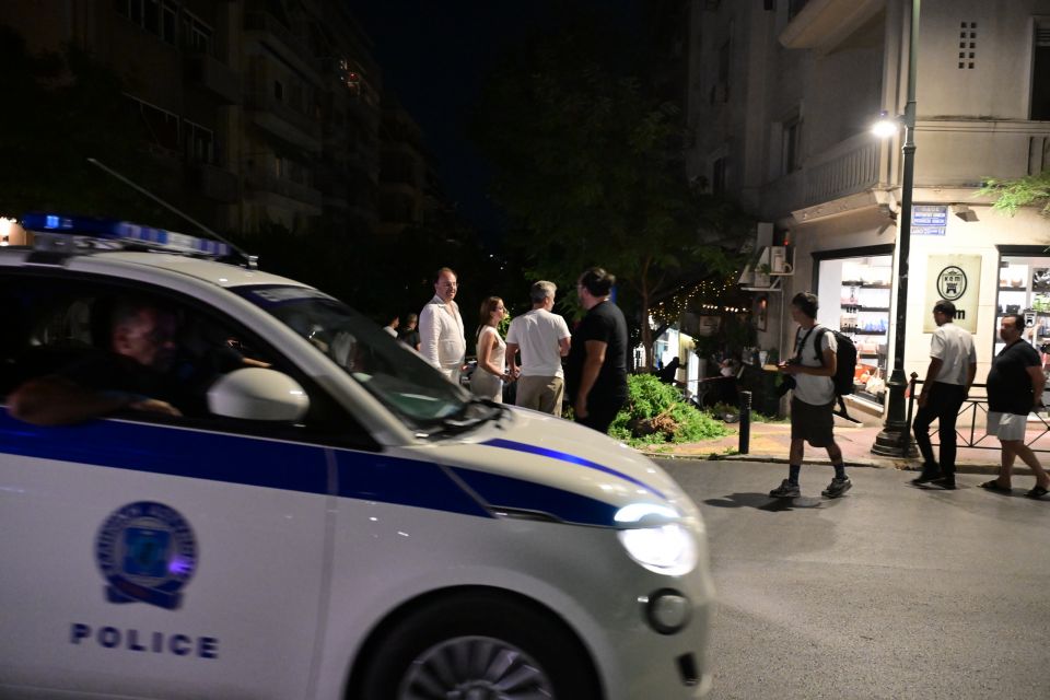 kolonaki trochaio parkadoros