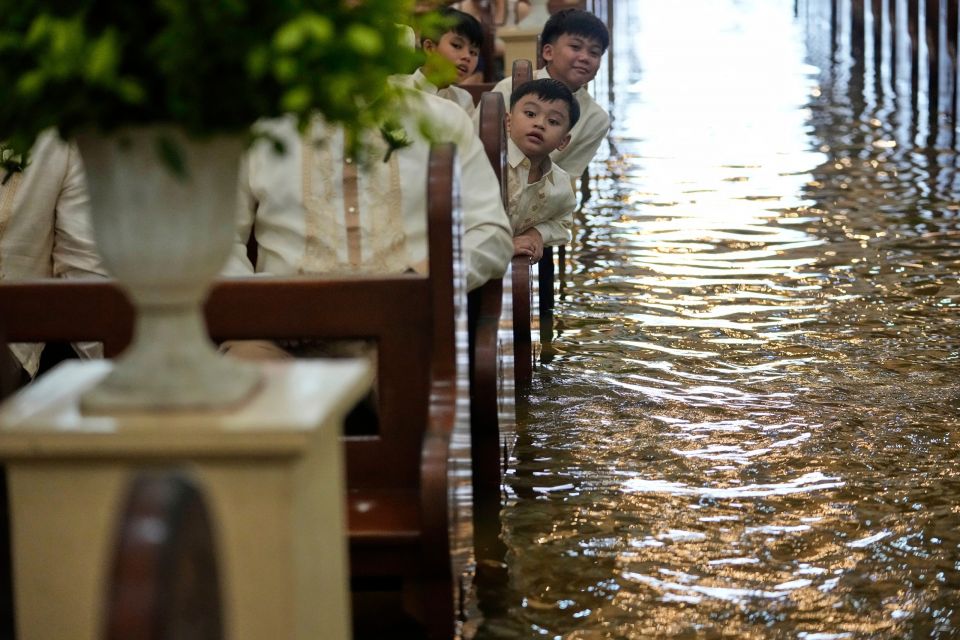 Philippines Flooded Wedding Photo Gallery