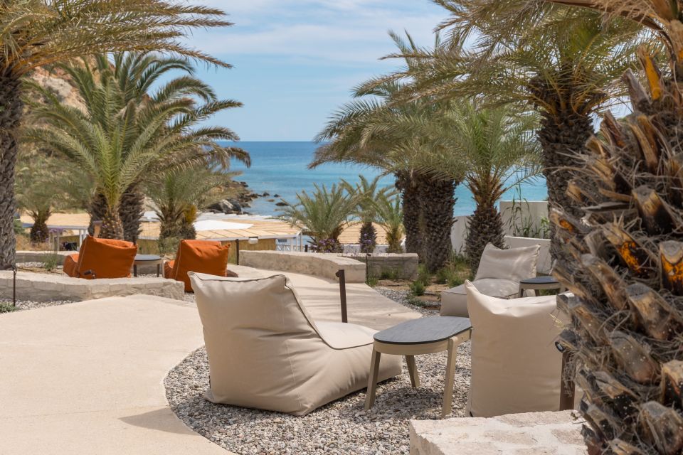 golden-milos-beach-house-by-domotel-4.jpg