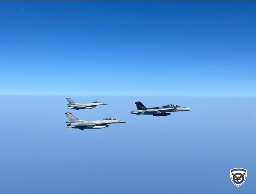 1753959644430-209241565-4.jpg