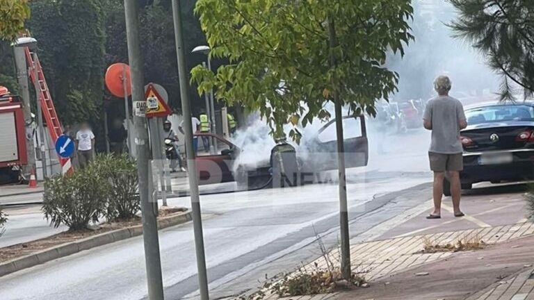 Φωτιά σε εν κινήσει Ι.Χ. στην Αγία Παρασκευή – Δεν υπάρχουν τραυματισμοί Φωτιά σε εν κινήσει Ι.Χ. στην Αγία Παρασκευή – Δεν υπάρχουν τραυματισμοί