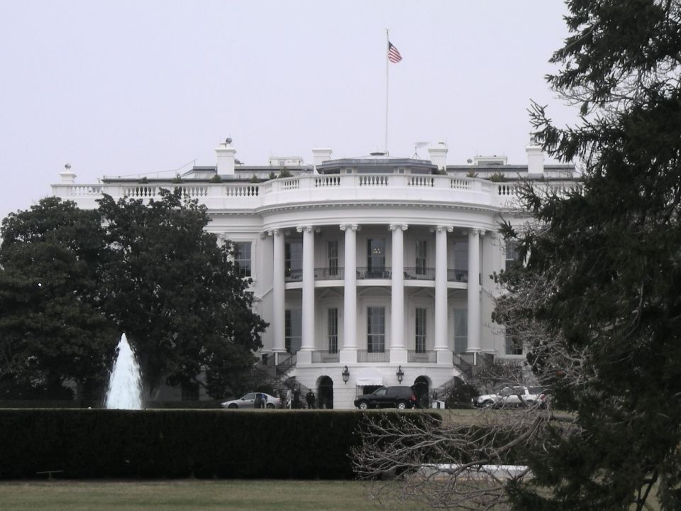 the-white-house-2697341920.jpg