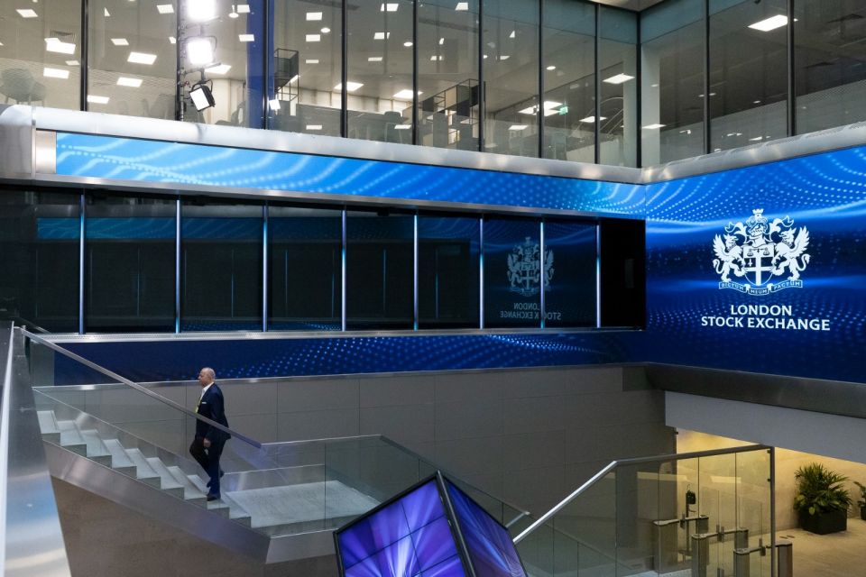 evaggelos mitilineos LSE metlen xrimatistirio londinou