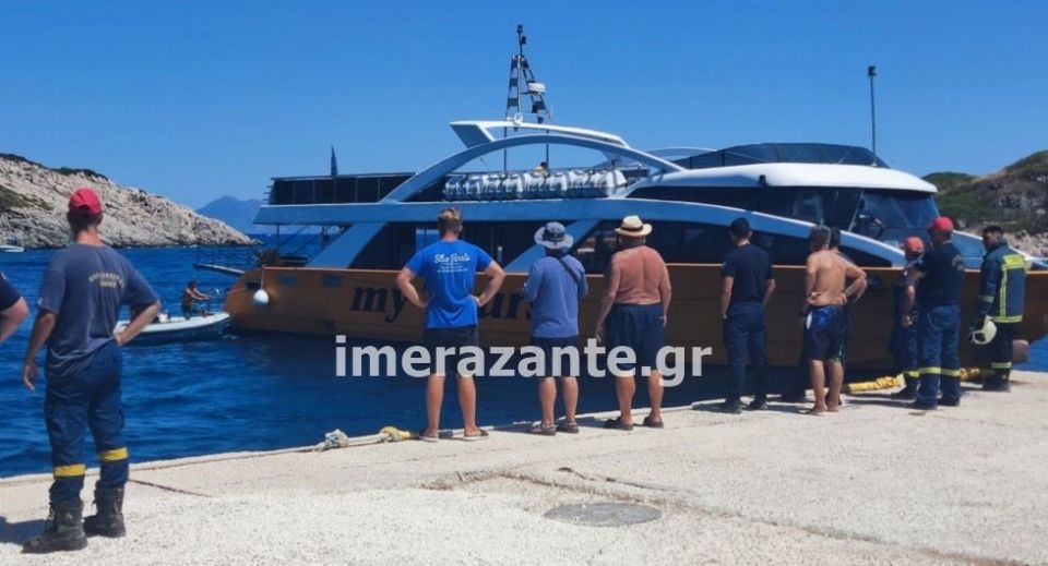 touristiko skafos fotia