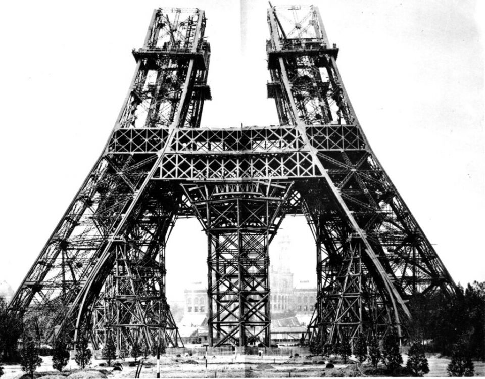 EIFFEL TOWER