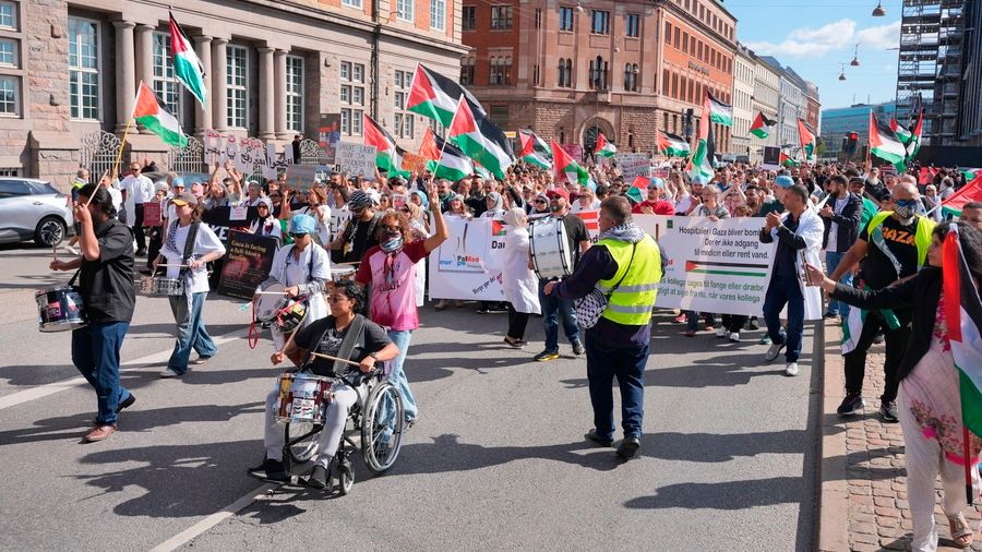 Dania diadilosi Palaistini