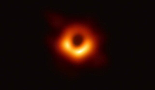 first image of black hole from2019