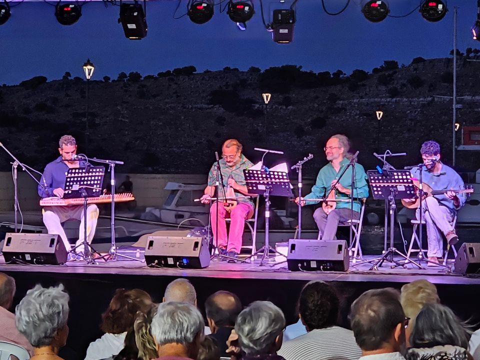 2η μέρα Φεστιβάλ Χίου στο κατάμεστο Λιμάνι Καρδαμύλων 2η μέρα Φεστιβάλ Χίου στο κατάμεστο Λιμάνι Καρδαμύλων