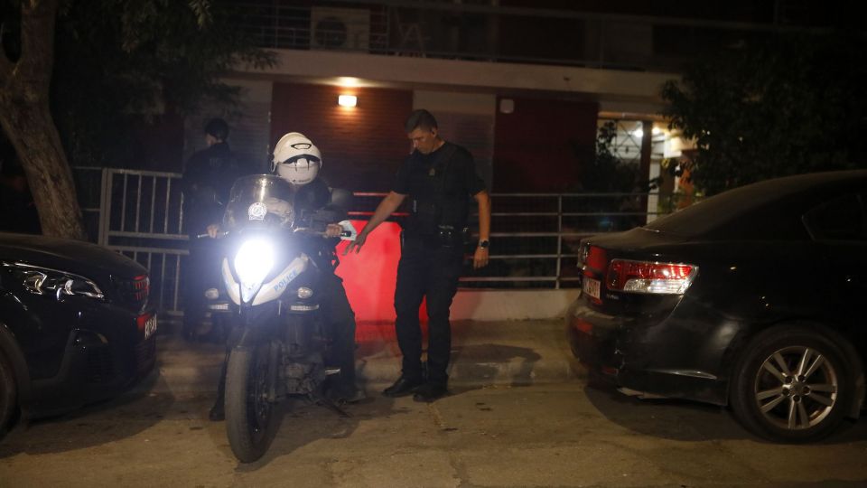 Θρίλερ στο Νέο Κόσμο: Φόνο και αυτοκτονία δείχνουν τα πρώτα στοιχεία – Οι πρώτες εικόνες Θρίλερ στο Νέο Κόσμο: Φόνο και αυτοκτονία δείχνουν τα πρώτα στοιχεία – Οι πρώτες εικόνες