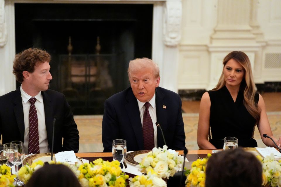 Trump melania zungberg