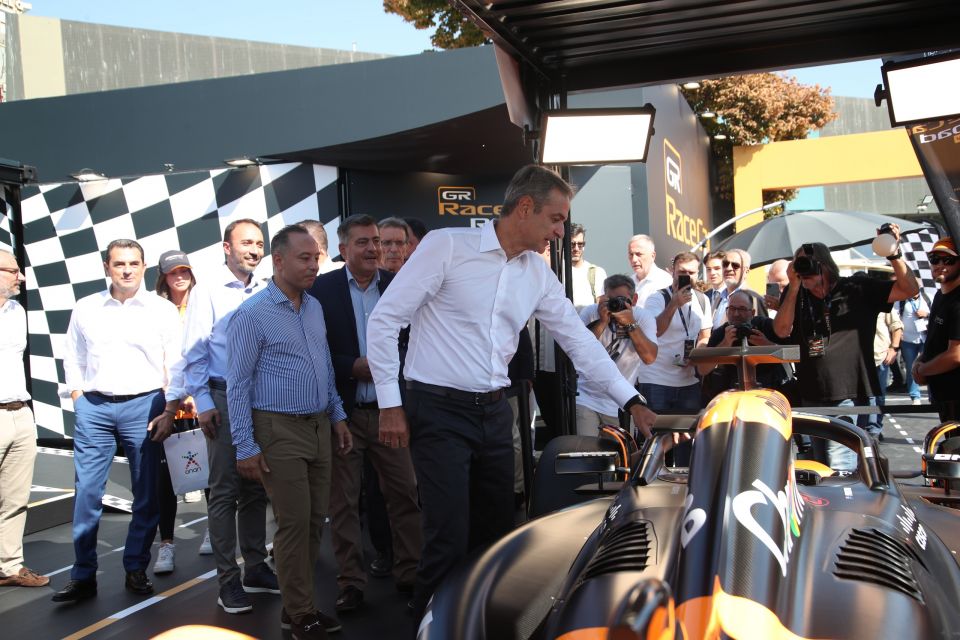 mitsotakis deth periptera 