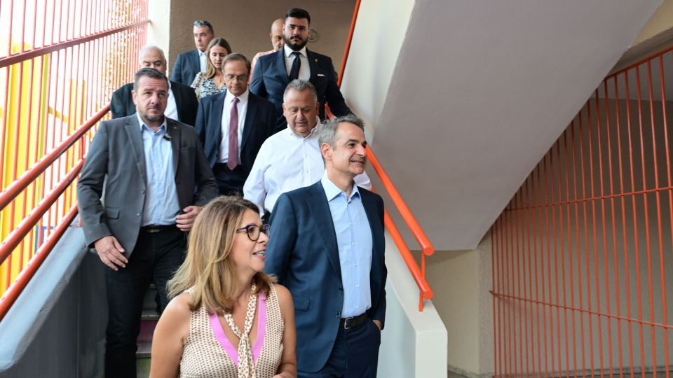 mitsotakis agiasmos sxoleio