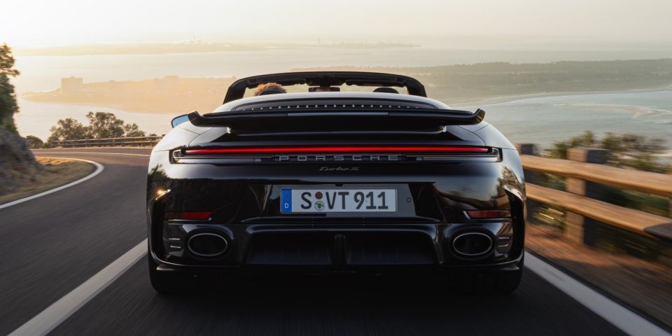 porsche-911-turbo-s-15.jpg