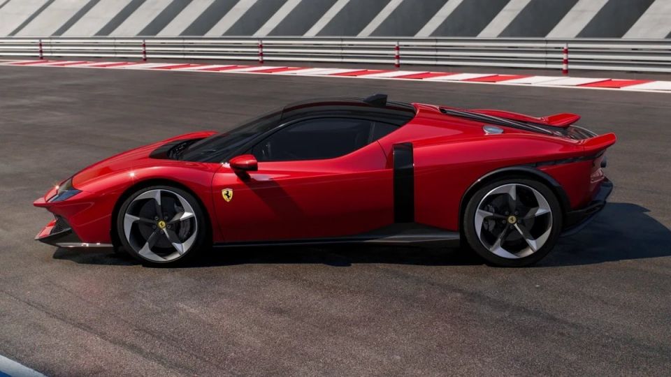 ferrari-849-testarossa-5.jpg