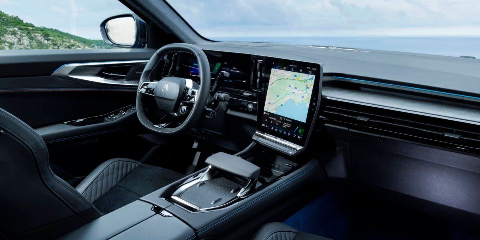 Renault Rafale 300cv - Banque images Test Drive Roquebrune 2024