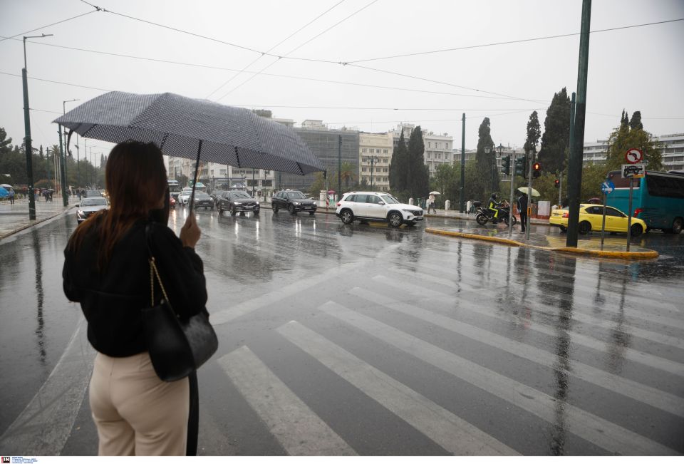 ΥΨΗΛΗ ΒΡΟΧΟΠΤΩΣΗ ΣΤΟ ΚΕΝΤΡΟ ΤΗΣ ΑΘΗΝΑΣ