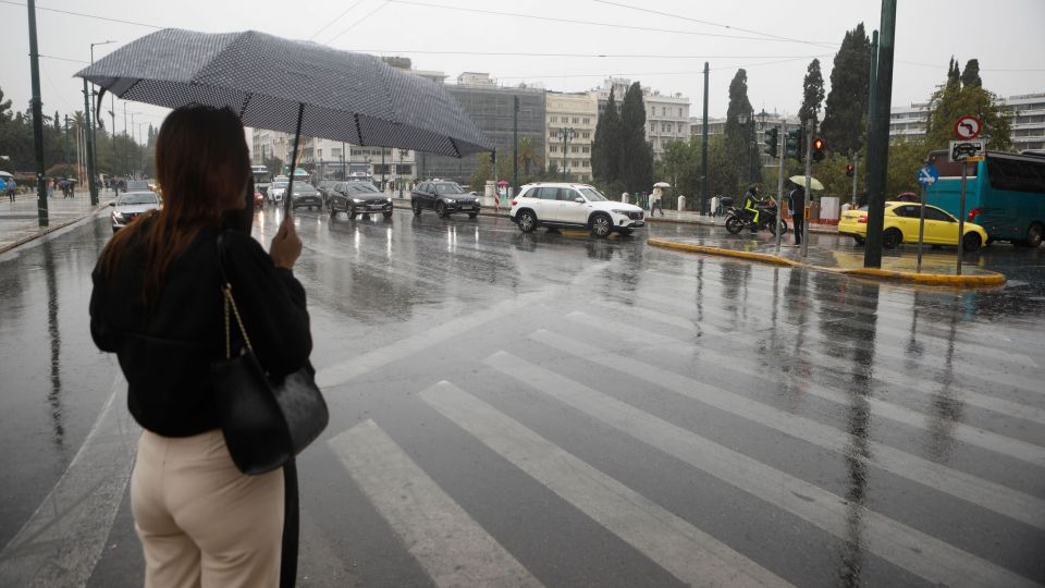 ΥΨΗΛΗ ΒΡΟΧΟΠΤΩΣΗ ΣΤΟ ΚΕΝΤΡΟ ΤΗΣ ΑΘΗΝΑΣ