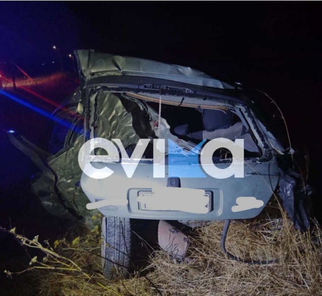 Θανατηφόρο τροχαίο στην Κάρυστο με θύμα 27χρονο – Το αυτοκίνητο που οδηγούσε καρφώθηκε σε κολώνα