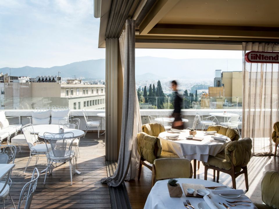 new-hotel-art-lounge-rooftop-restaurant-2.jpg