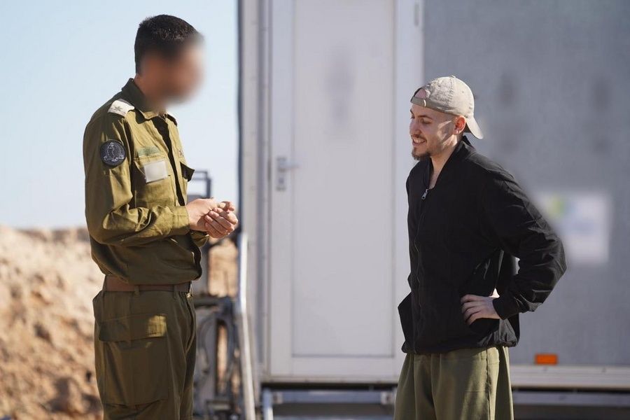 Hostage and prisoner exchange between Israel and Hamas