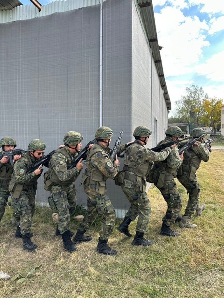 Εντυπωσιακές εικόνες από την συνεκπαίδευση Ελλάδας – Βουλγαρίας για μάχη σε κατοικημένη περιοχή Εντυπωσιακές εικόνες από την συνεκπαίδευση Ελλάδας – Βουλγαρίας για μάχη σε κατοικημένη περιοχή
