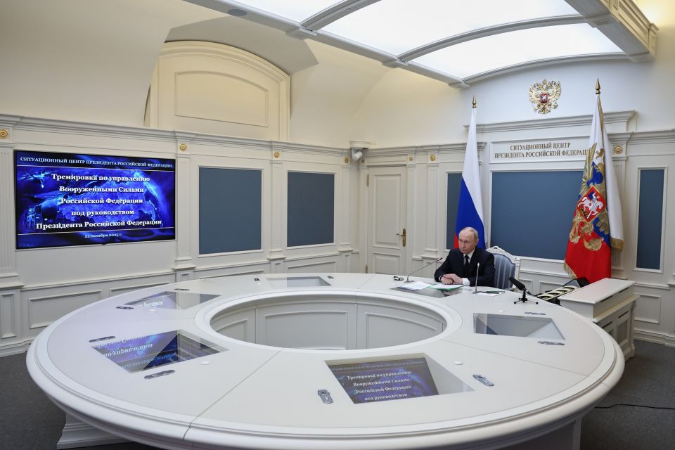 Ο Βλαντιμίρ Πούτιν επέβλεψε άσκηση ετοιμότητας των πυρηνικών δυνάμεων της Ρωσίας Russia Nuclear Drills