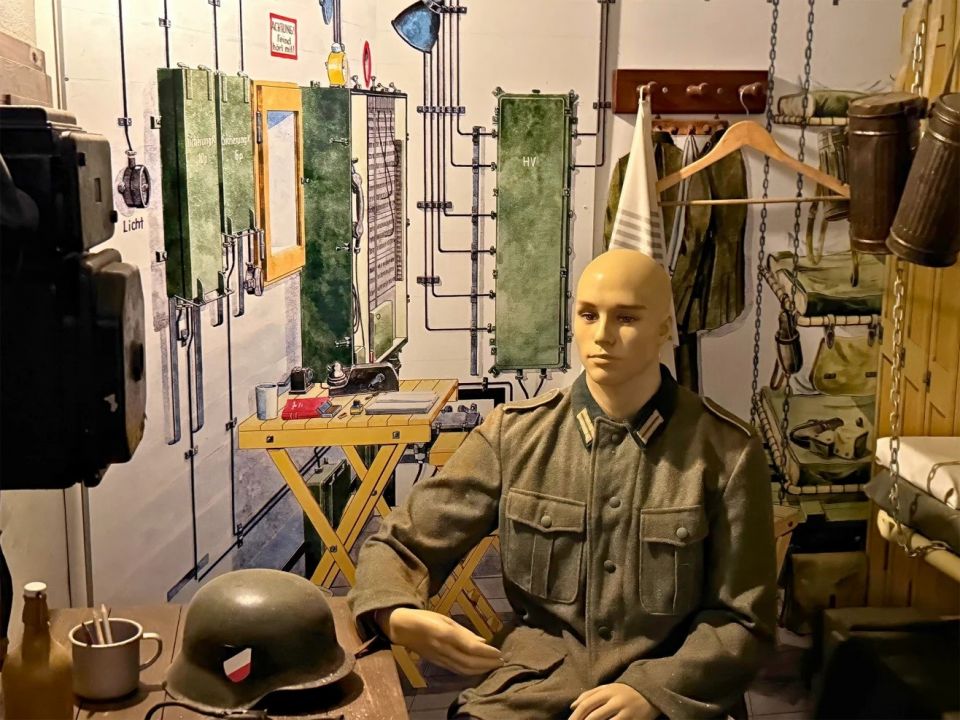 administrative-room-in-the-bunker-a.jpg