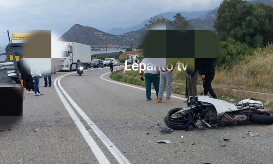 Νεκρός και δύο τραυματίες σε σφοδρό τροχαίο στην εθνική οδό Ναυπάκτου – Ιτέας Νεκρός και δύο τραυματίες σε σφοδρό τροχαίο στην εθνική οδό Ναυπάκτου – Ιτέας